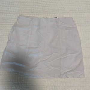 White linen skort